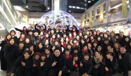フェイスゴスペルが京橋コムズガーデンクリスマスゴスペルイベントに出た際の集合写真