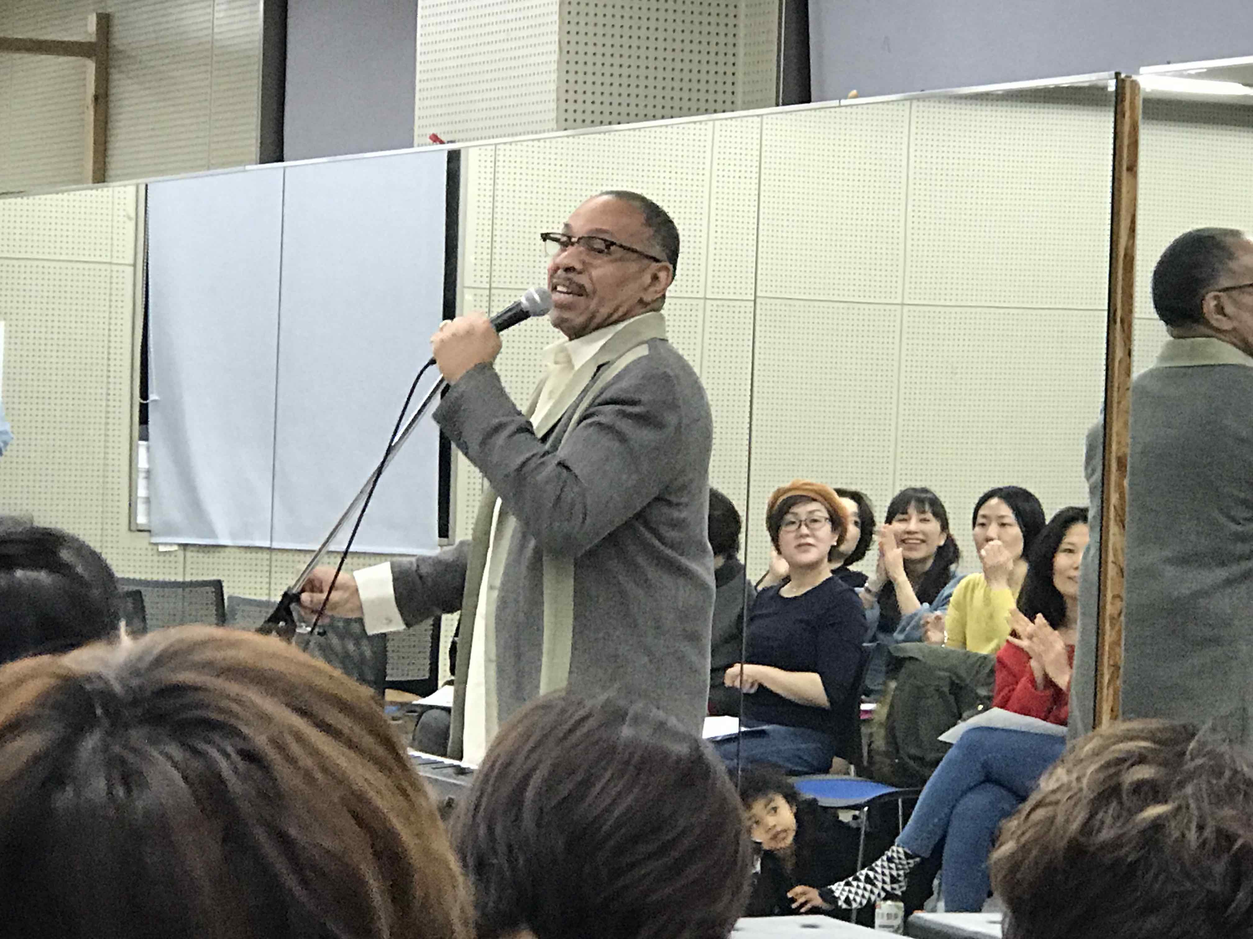 グレゴリー・ホプキンス大阪ゴスペルワークショップの様子