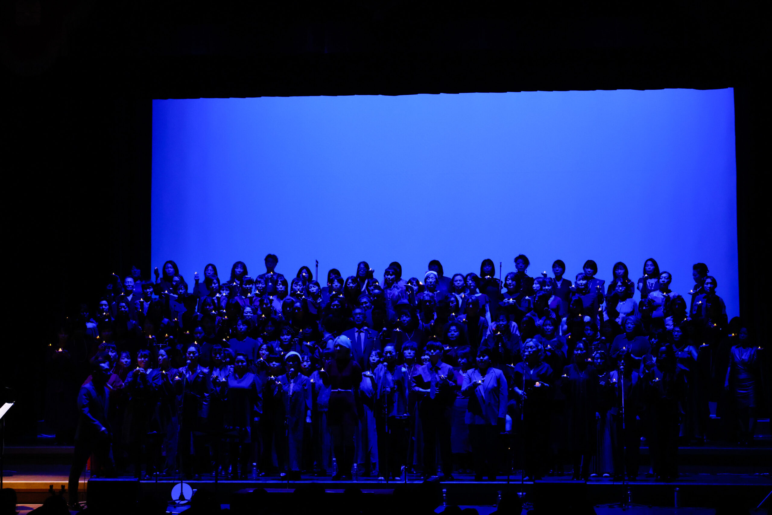 2023年12月24日に大阪市中央公会堂で開催されたフェイスゴスペルのクリスマスコンサートの写真